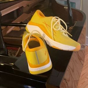 Dansko Pace Sneaker in Bright Yellow Size 41